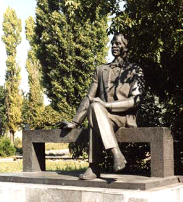 Statue of Prokofiev, photo by Jaroslav Mencl in Sontsovka (now Krasnoye, Ukraine)